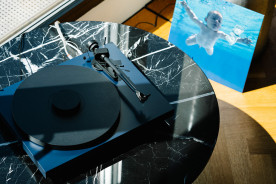 Pro-Ject Debut EVO 2 Satin Steel Blue - gramofon analogowy Pro-Ject Debut EVO 2 Satin Steel Blue - gramofon analogowy