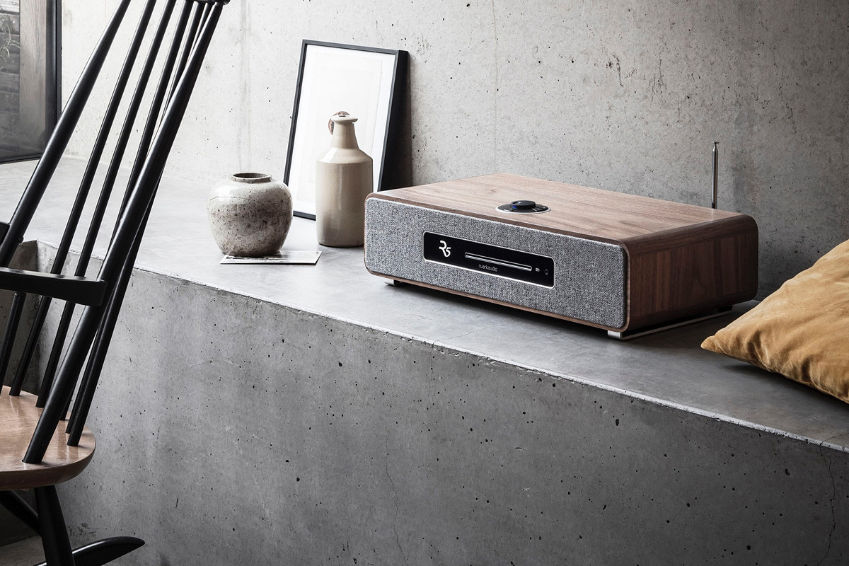 Ruark Audio R5 Soft Grey - system audio typu "all-in-one" Ruark Audio R5 Soft Grey - system audio typu "all-in-one"