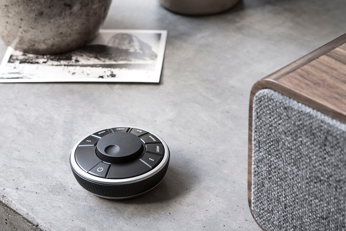 Ruark Audio R5 Soft Grey - system audio typu "all-in-one" Ruark Audio R5 Soft Grey - system audio typu "all-in-one"