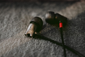Sennheiser IE 800 S - audiofilskie referencyjne słuchawki dokanałowe