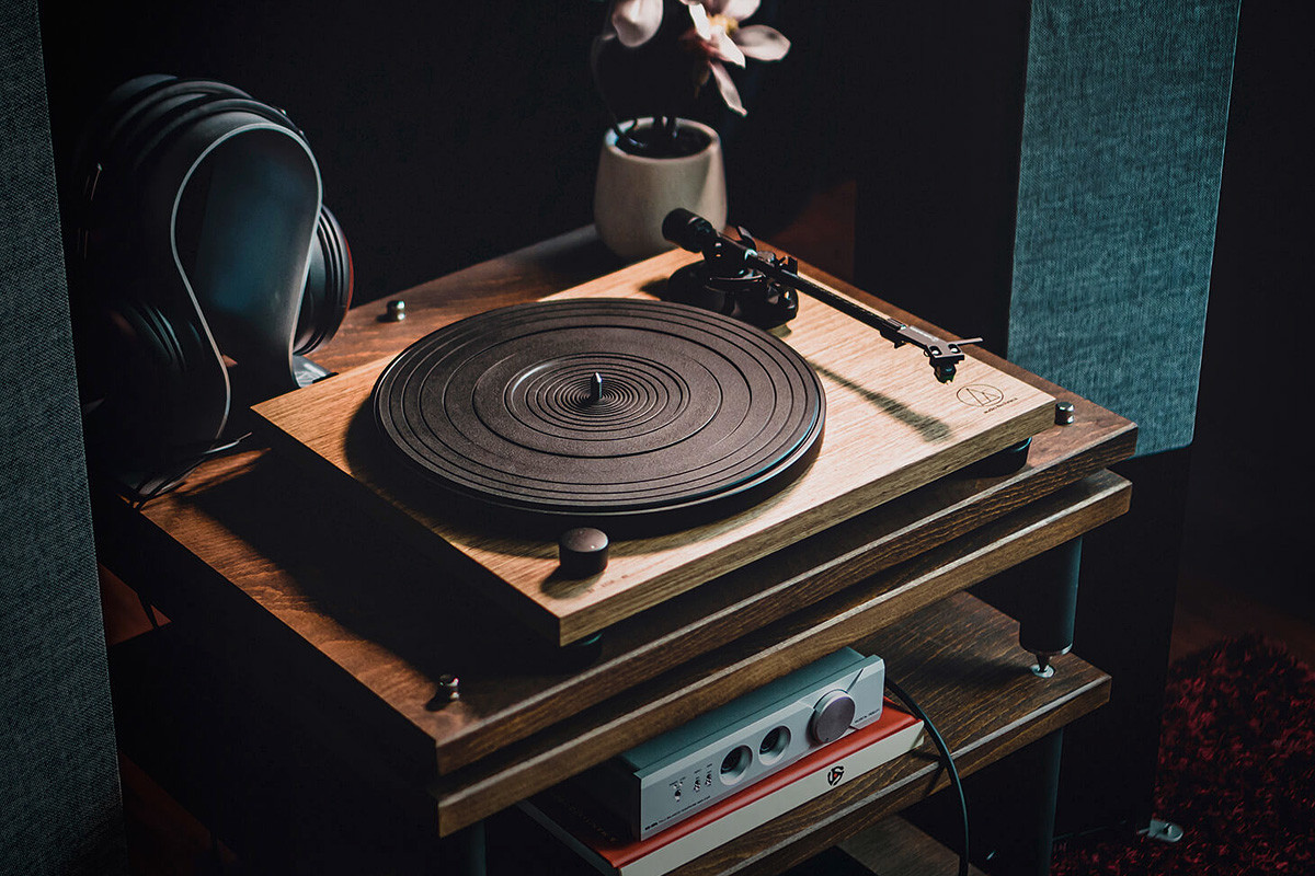 Audio-Technica AT-LPW40WN - gramofon analogowy Audio-Technica AT-LPW40WN - gramofon analogowy