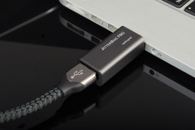 Audioquest JitterBug FMJ - reduktor szumów Audioquest JitterBug FMJ - reduktor szumów