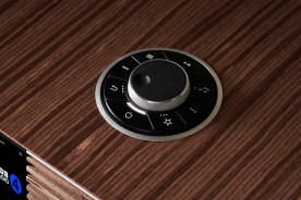 Ruark Audio R410 Walnut - system audio typu "all-in-one"