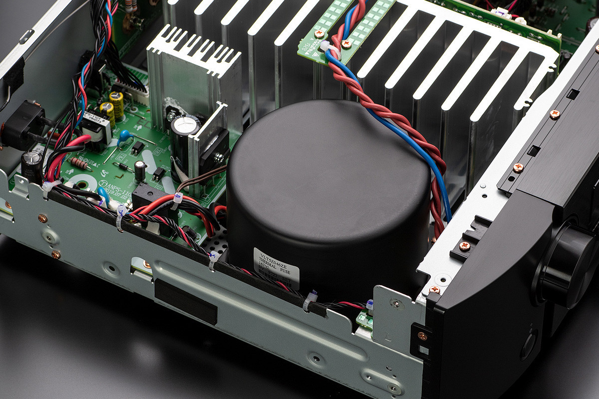 Marantz PM7000N Black - wzmacniacz stereo