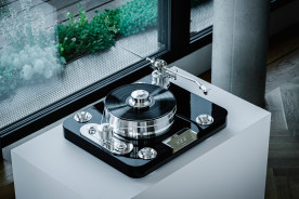 Pro-Ject Signature 12.2 Piano Black - gramofon analogowy