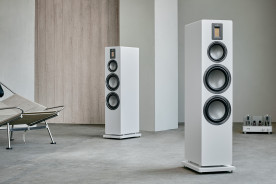 Audiovector QR 7 Black Piano - kolumny podłogowe