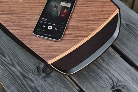 Sonus Faber Omnia Walnut - system audio typu "all-in-one"