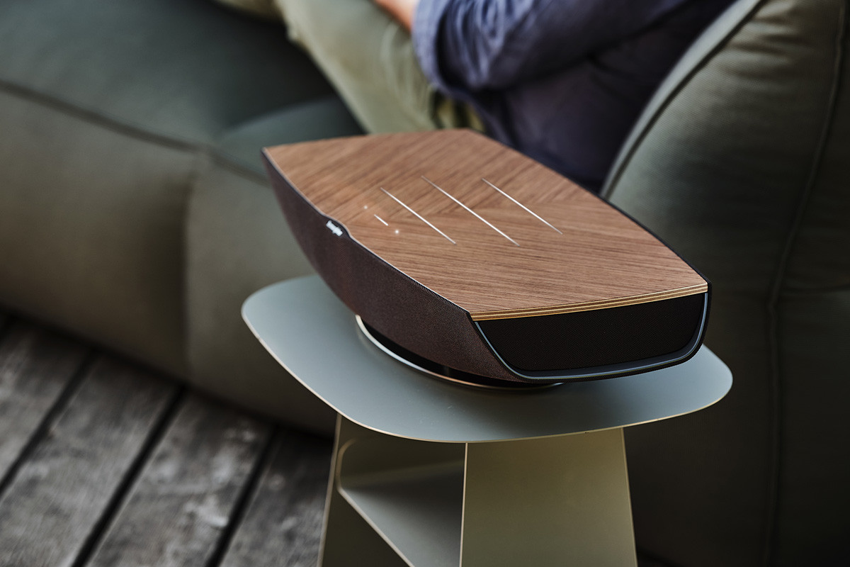 Sonus Faber Omnia Walnut - system audio typu "all-in-one"