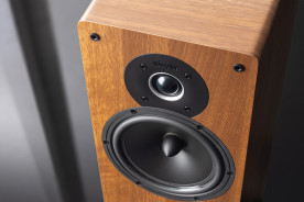 Indiana Line TESI 261 Light Walnut - kolumny podstawkowe Indiana Line TESI 261 Light Walnut - kolumny podstawkowe