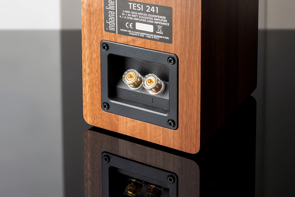 Indiana Line TESI 241 Light Walnut - kolumny podstawkowe