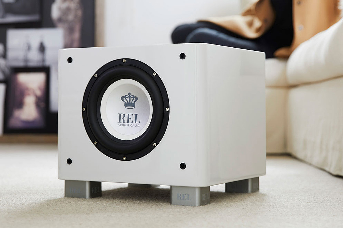 REL T/7x Black Piano - subwoofer aktywny