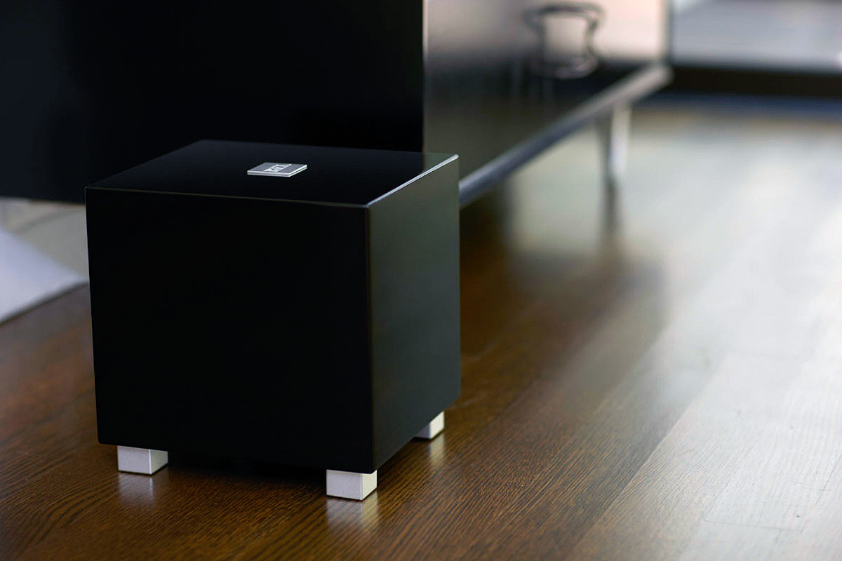 REL Tzero MKIII Black Piano - subwoofer aktywny