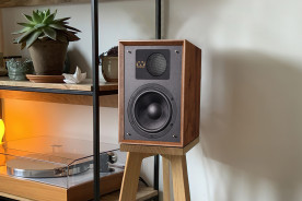 Wharfedale Denton 85th Mahogany Red - kolumny podstawkowe