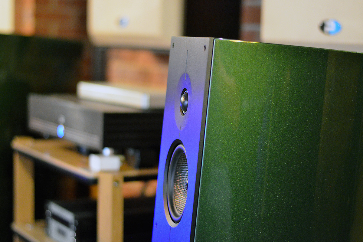 Acoustic Energy Corinium Matte Black - kolumny podłogowe Acoustic Energy Corinium Matte Black - kolumny podłogowe