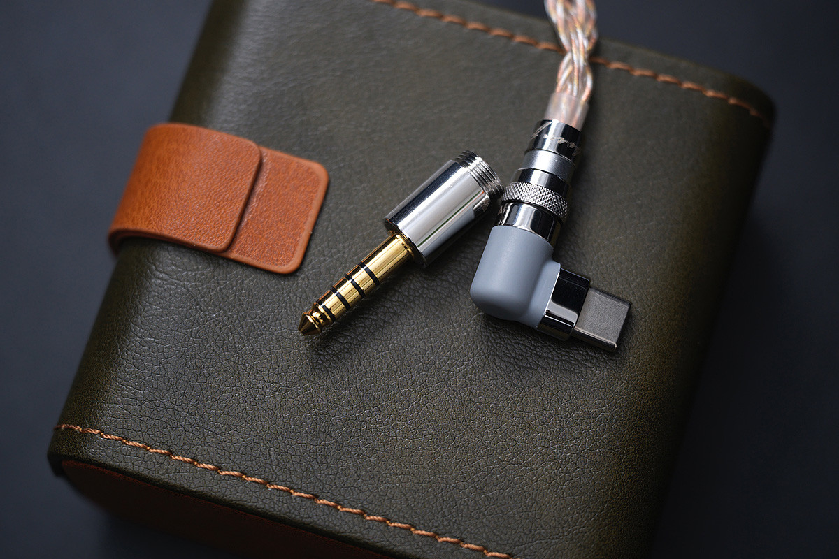 FiiO FX17 - audiofilskie referencyjne słuchawki dokanałowe FiiO FX17 - audiofilskie referencyjne słuchawki dokanałowe