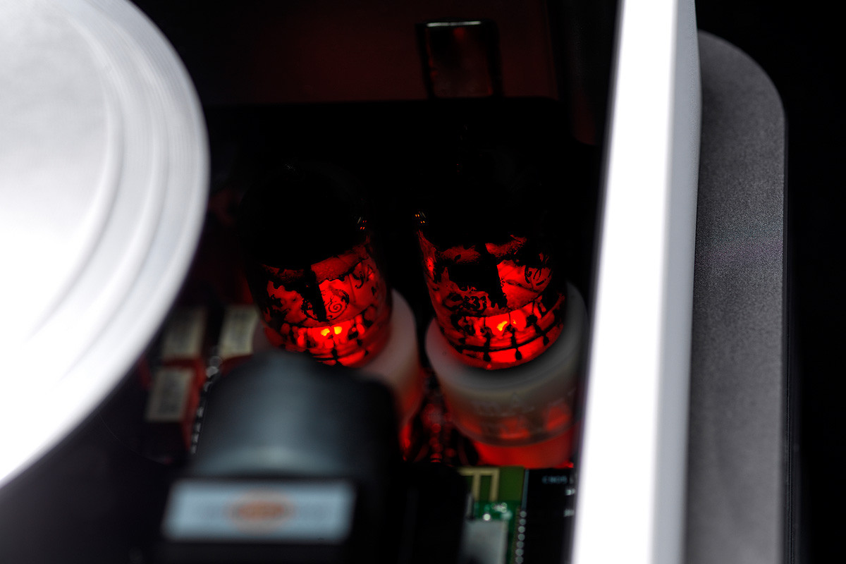 iFi audio iCAN Phantom - wzmacniacz słuchawkowy