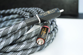 Wireworld Platinum Eclipse™ 10 | PEI 10/0,5 - przewód 2xRCA/2xRCA | interkonekt stereo o długości 0,5 m Wireworld Platinum Eclipse™ 10 | PEI 10/0,5 - przewód 2xRCA/2xRCA | interkonekt stereo o długości 0,5 m