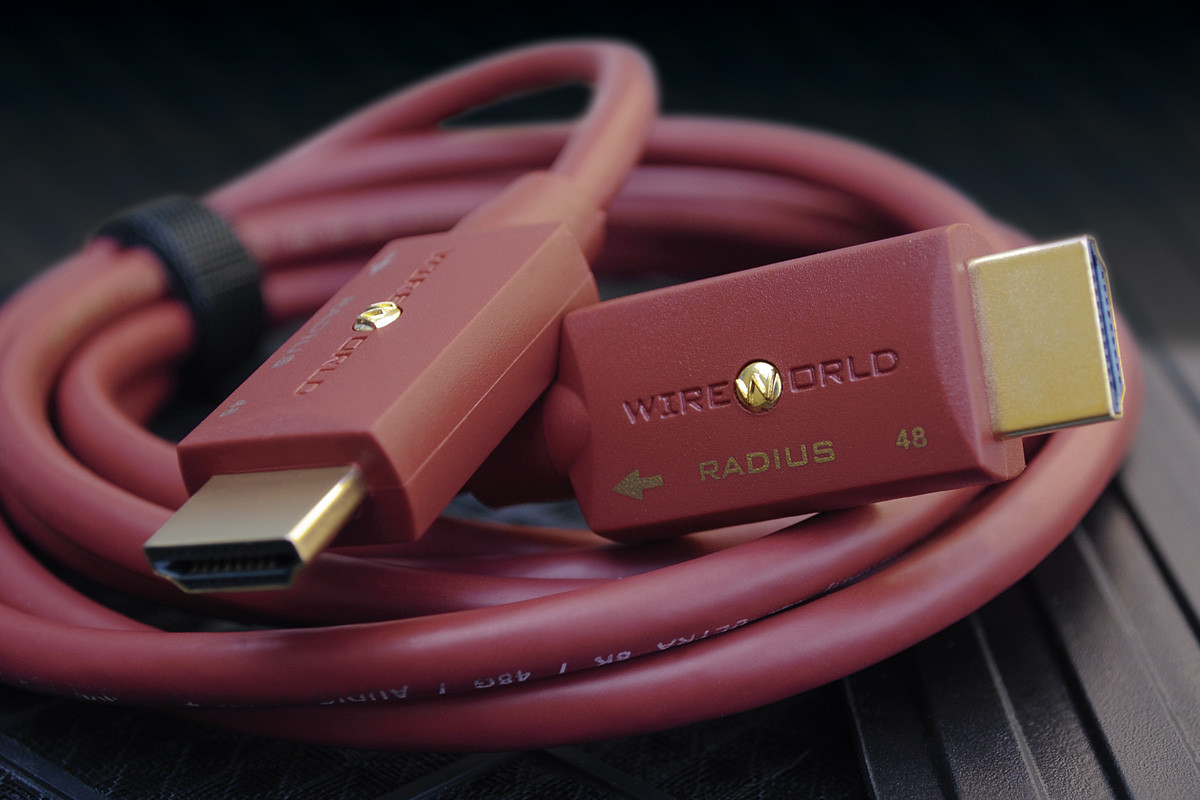 Wireworld Radius™ 48 HDMI | RAH 48/0,6 - przewód HDMI/HDMI o długości 0,6 m Wireworld Radius™ 48 HDMI | RAH 48/0,6 - przewód HDMI/HDMI o długości 0,6 m