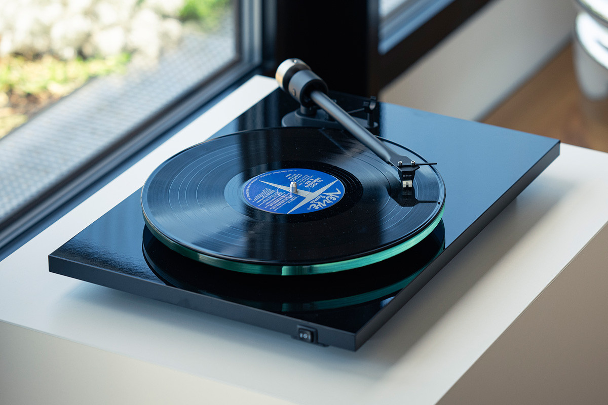 Pro-Ject T2 Super Phono White Satin - gramofon analogowy