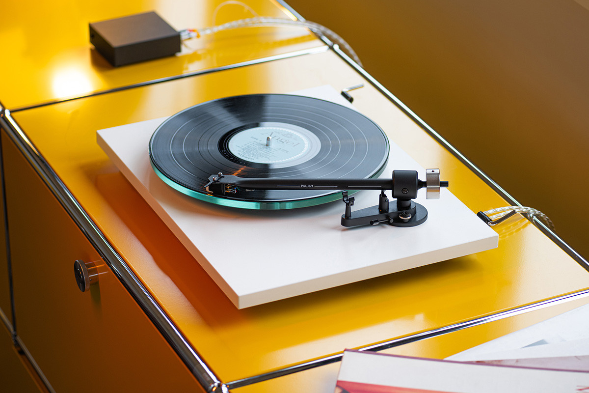 Pro-Ject T2 Super Phono White Satin - gramofon analogowy