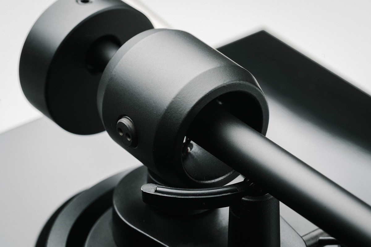 Pro-Ject E1.2 Black High Gloss - gramofon analogowy Pro-Ject E1.2 Black High Gloss - gramofon analogowy