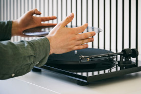 Pro-Ject E1.2 Black High Gloss - gramofon analogowy Pro-Ject E1.2 Black High Gloss - gramofon analogowy