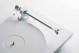 Pro-Ject Debut PRO White Edition - gramofon analogowy Pro-Ject Debut PRO White Edition - gramofon analogowy
