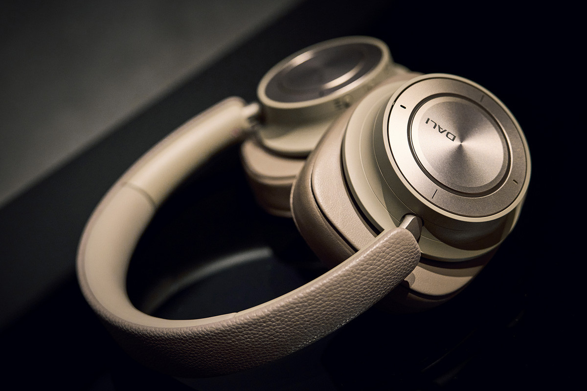 Dali IO-12 Mocha Grey - słuchawki bezprzewodowe Bluetooth Dali IO-12 Mocha Grey - słuchawki bezprzewodowe Bluetooth