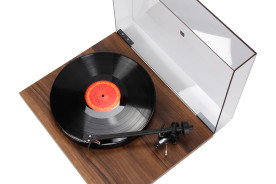 Rega Planar 1 Walnut Effect - gramofon analogowy Rega Planar 1 Walnut Effect - gramofon analogowy