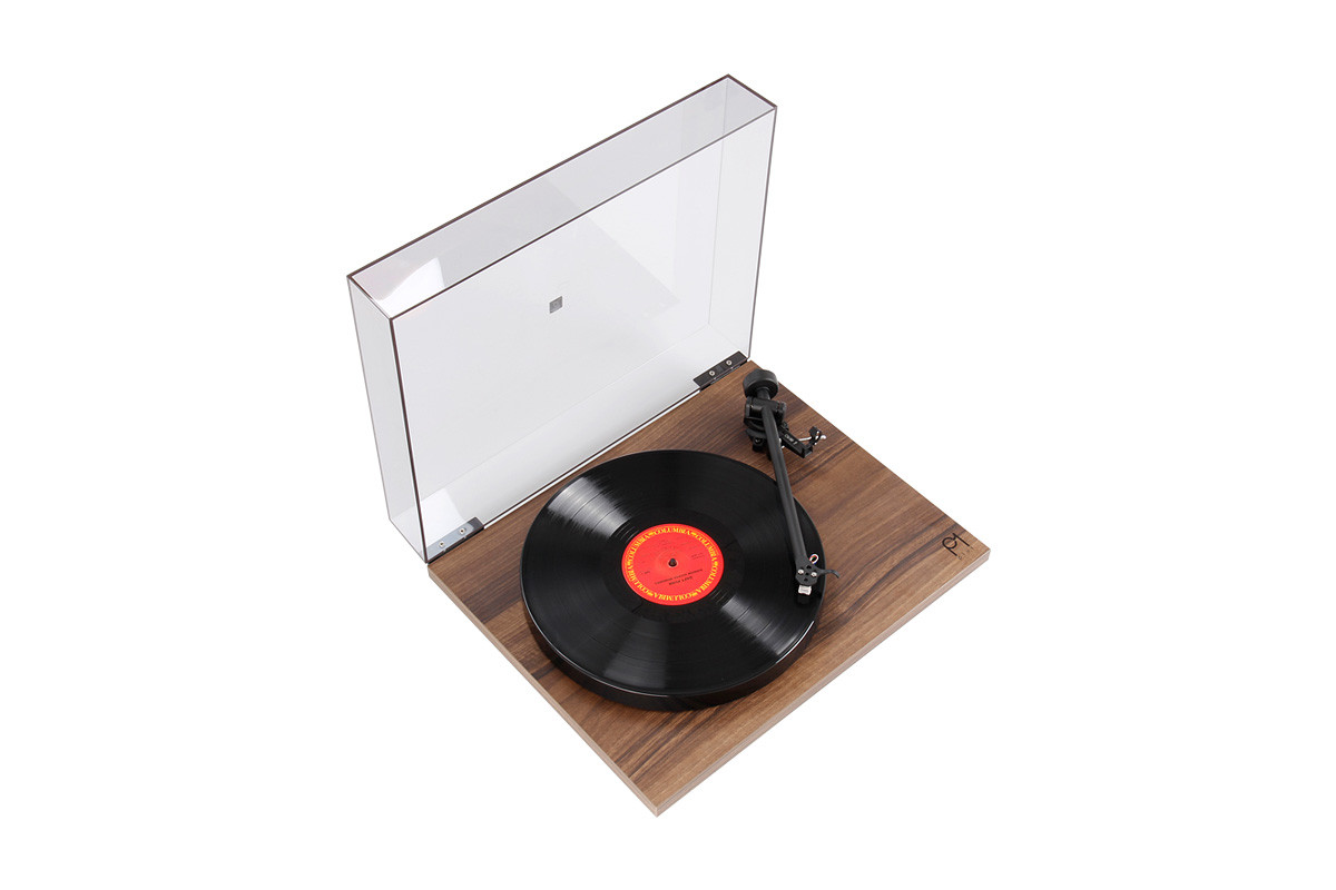 Rega Planar 1 Walnut Effect - gramofon analogowy Rega Planar 1 Walnut Effect - gramofon analogowy