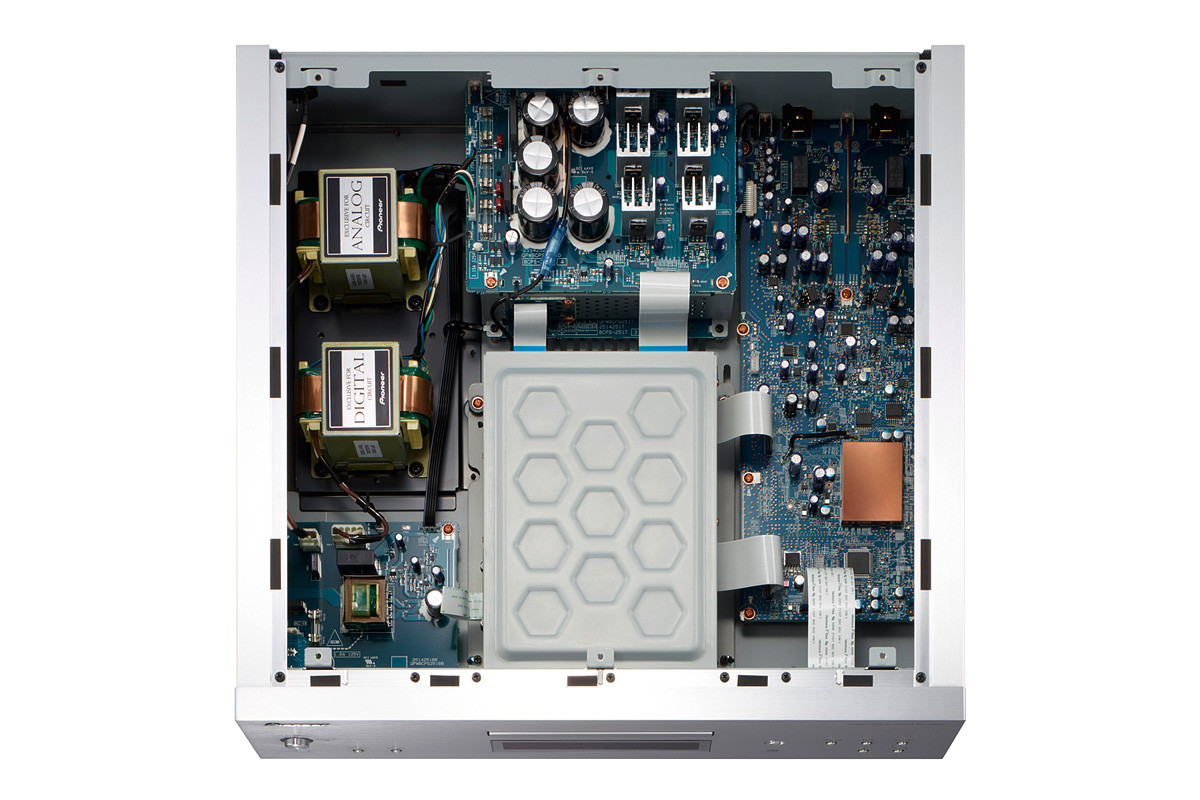 Pioneer PD-50AE Silver - odtwarzacz płyt CD/SACD Pioneer PD-50AE Silver - odtwarzacz płyt CD/SACD