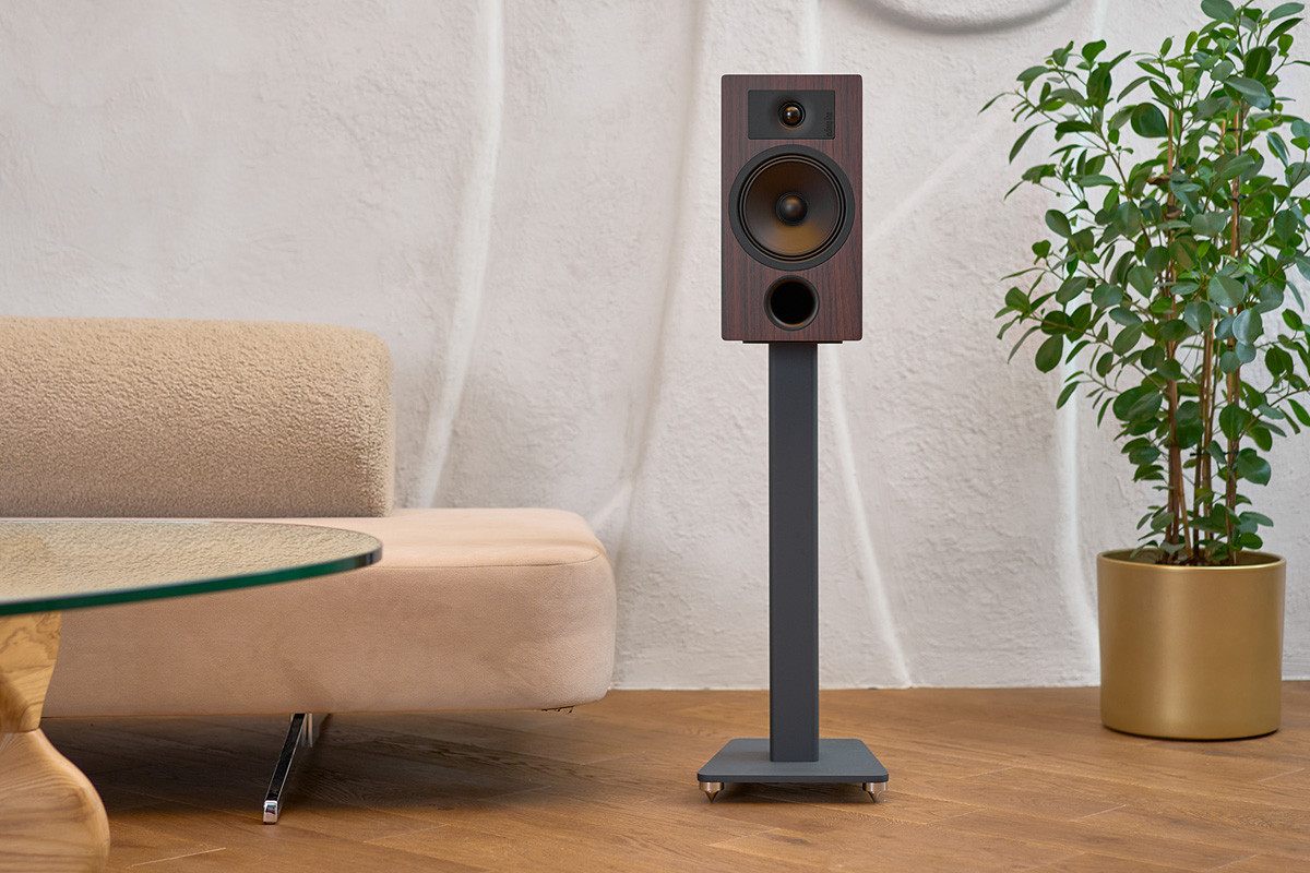 Indiana Line TESI 3 Black - kolumny podstawkowe