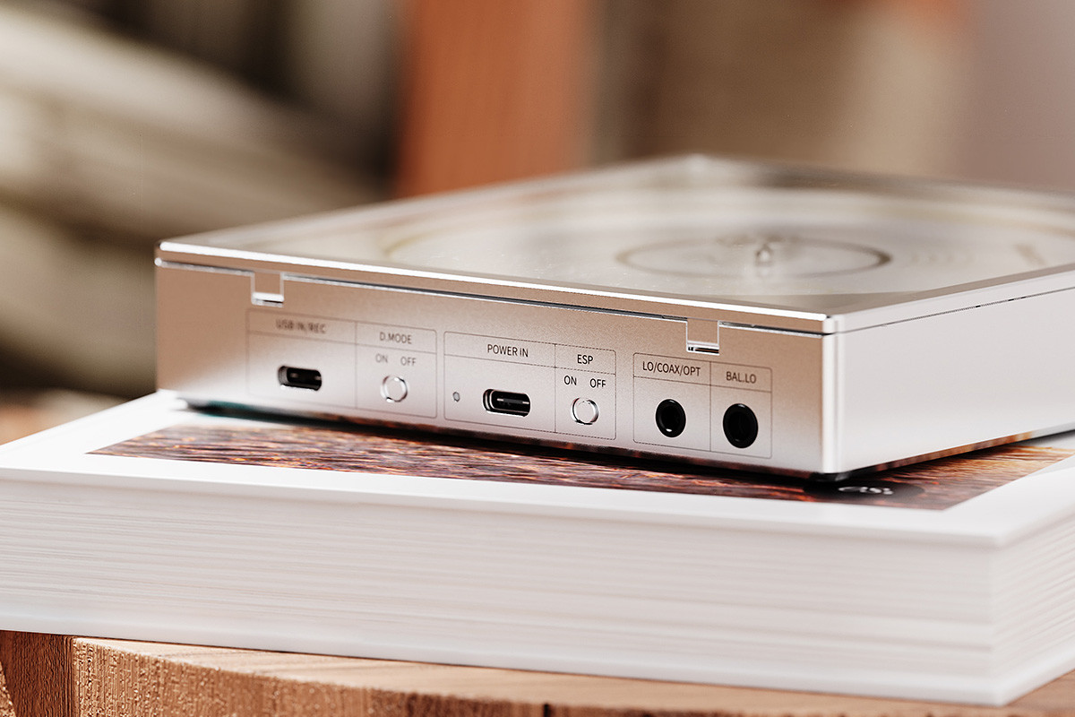 FiiO DM15 R2R Silver - przenośny odtwarzacz CD