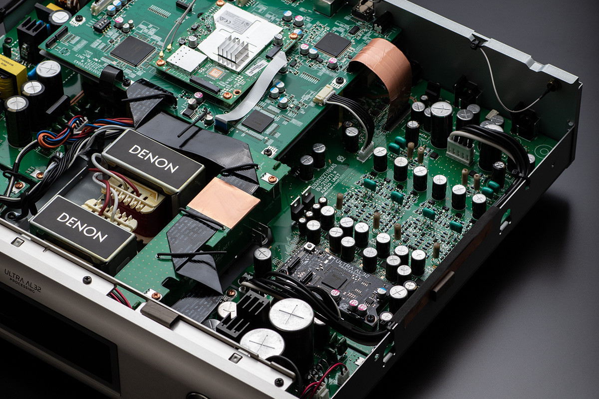 Denon DNP-2000NE Black - sieciowy odtwarzacz audio