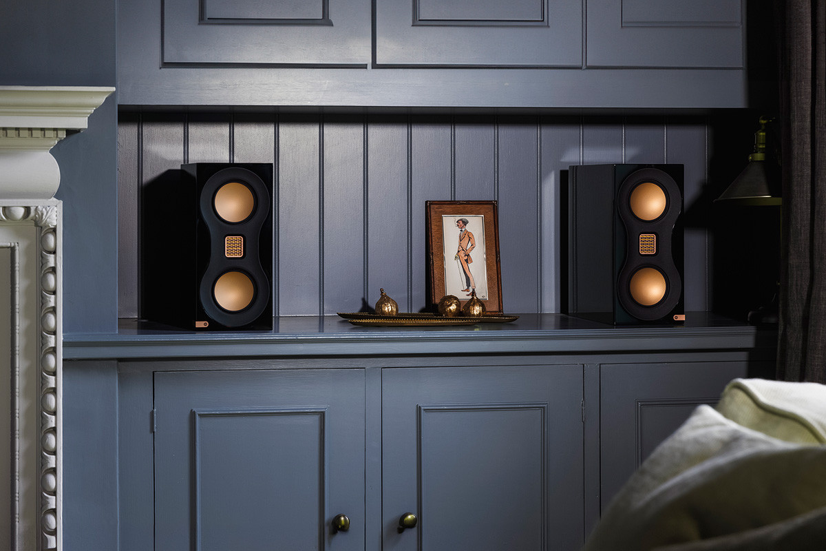 Monitor Audio Studio 89 High Gloss White - kolumny podstawkowe
