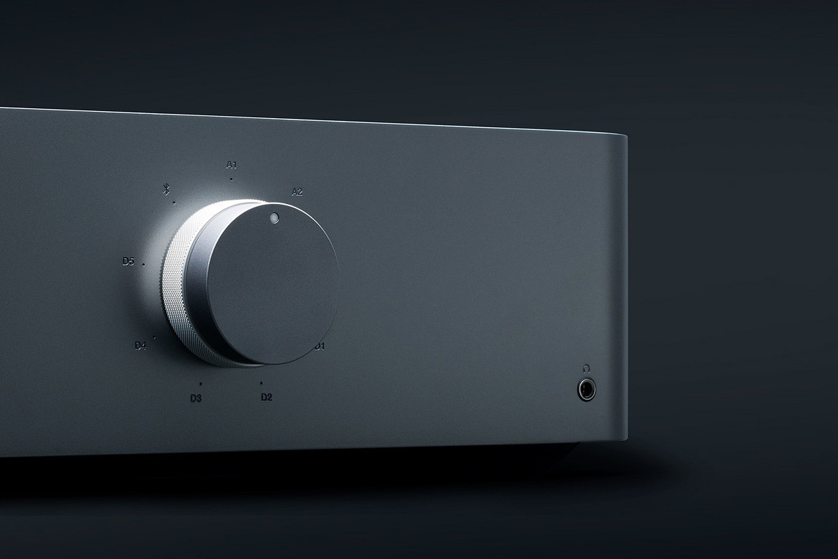 Cambridge Audio Edge A - wzmacniacz stereo