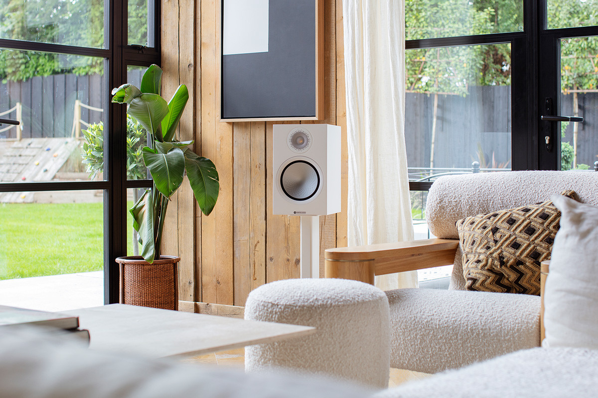 Monitor Audio Silver 100 7G Black Oak - kolumny podstawkowe