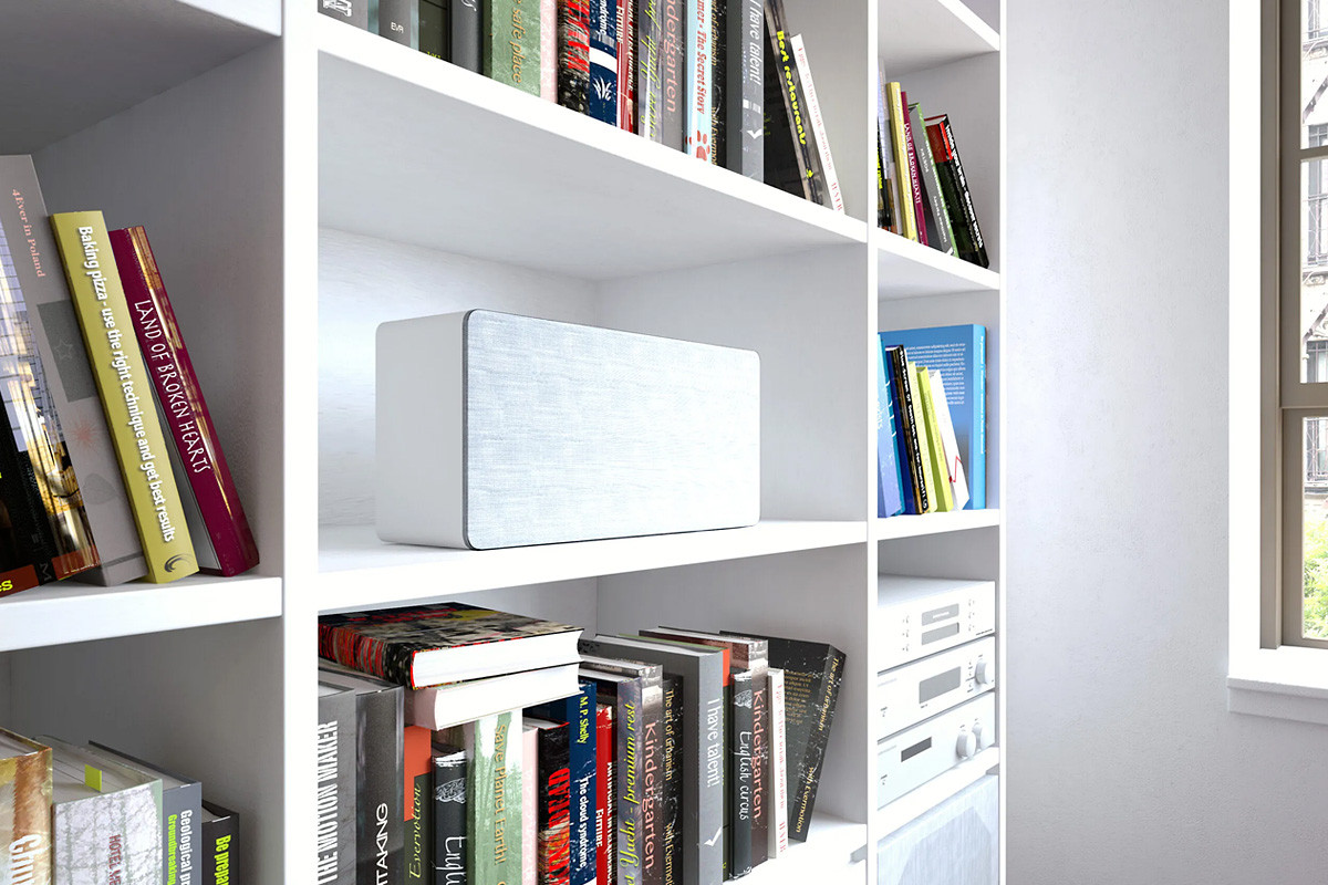 Acoustic Energy AE105 Satin White - kolumna ścienna