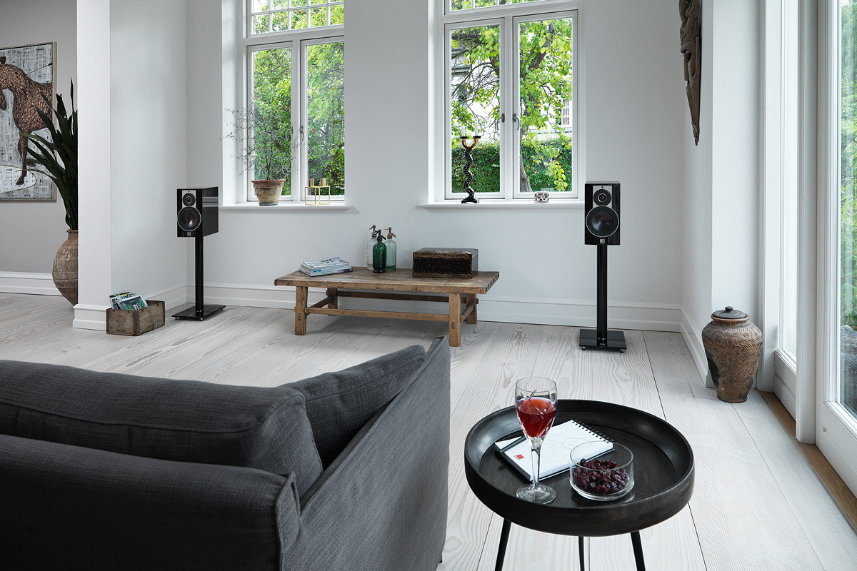 Dali Rubicon 2 Black High Gloss - kolumny podstawkowe