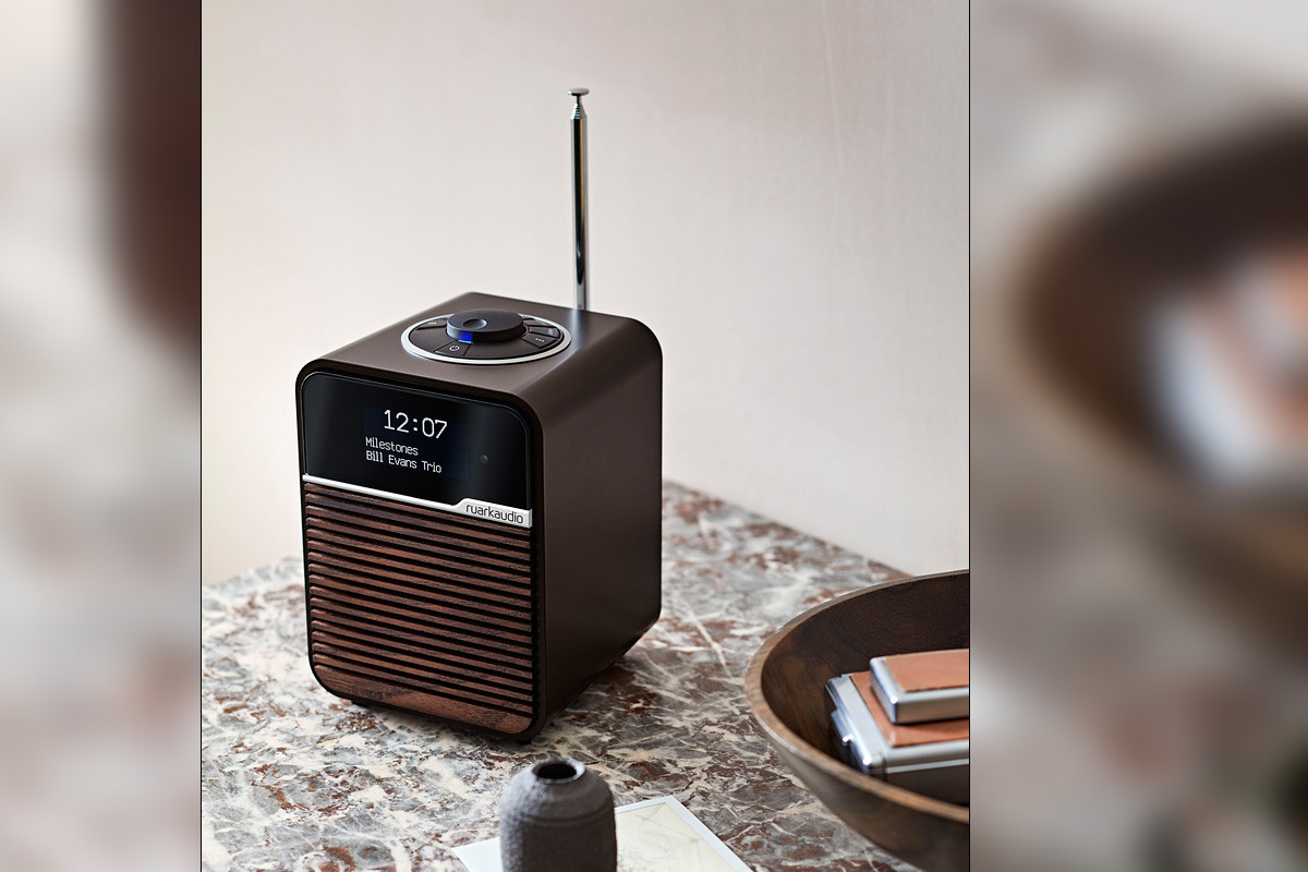 Ruark Audio R1 Mk4 Espresso - kompaktowe radio FM/DAB+ Ruark Audio R1 Mk4 Espresso - kompaktowe radio FM/DAB+