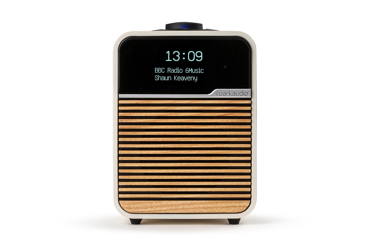 Ruark Audio R1 Mk4 Light Cream - kompaktowe radio FM/DAB+ Ruark Audio R1 Mk4 Light Cream - kompaktowe radio FM/DAB+