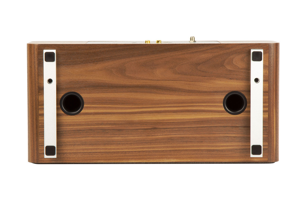 Ruark Audio R3S Rich Walnut - system audio typu "all-in-one" Ruark Audio R3S Rich Walnut - system audio typu "all-in-one"