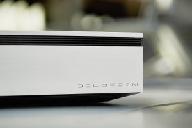 Cambridge Audio EVO 150 DeLorean Edition - system audio typu "all-in-one" Cambridge Audio EVO 150 DeLorean Edition - system audio typu "all-in-one"