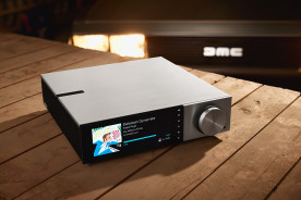 Cambridge Audio EVO 150 DeLorean Edition - system audio typu "all-in-one" Cambridge Audio EVO 150 DeLorean Edition - system audio typu "all-in-one"