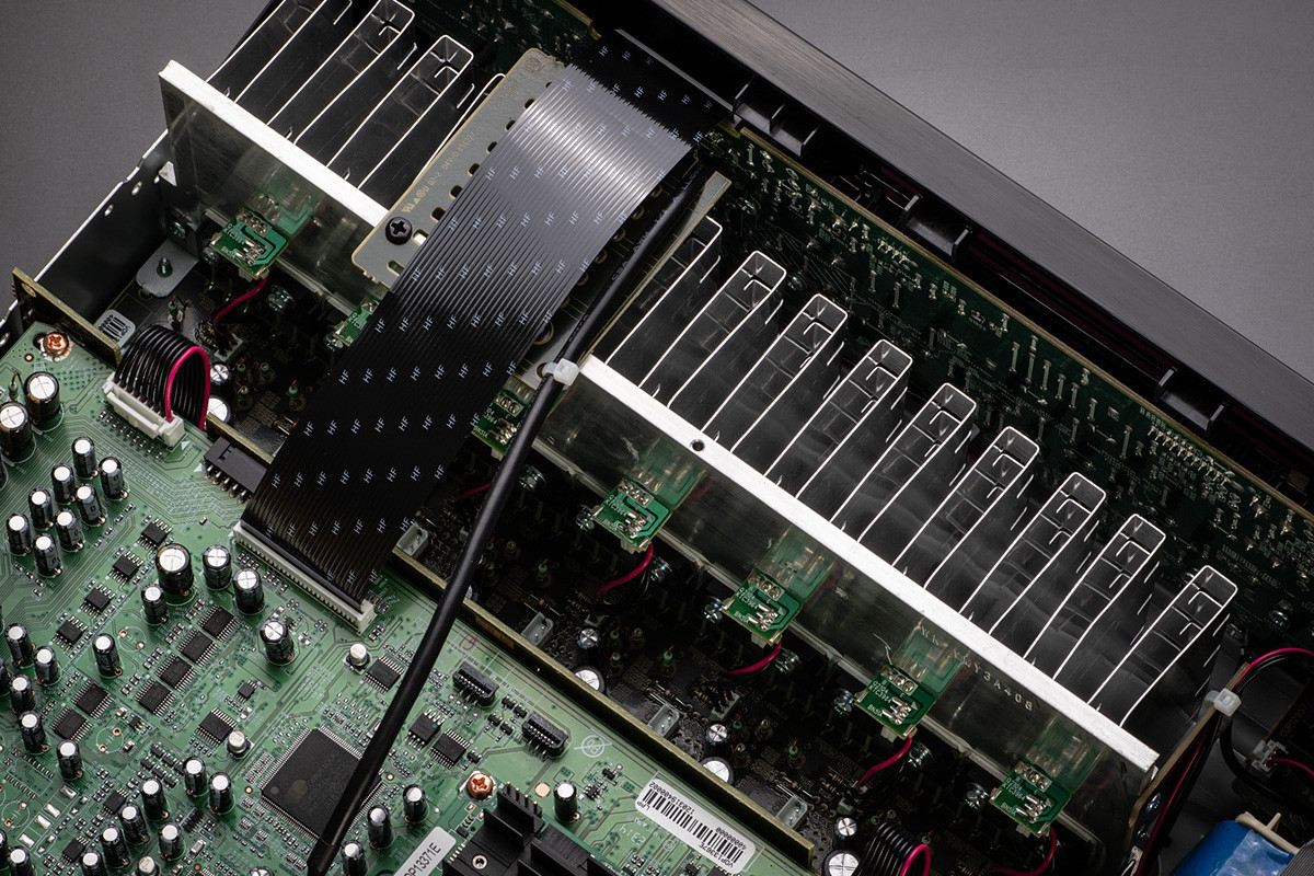 Denon AVR-X1800H - amplituner wielokanałowy