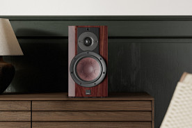 Dali Rubikore 2 Natural Walnut - kolumny podstawkowe