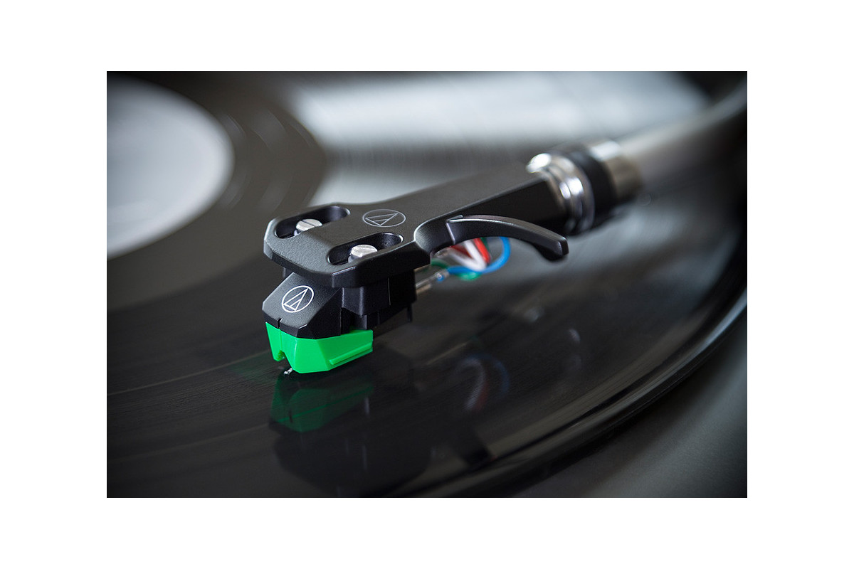 Audio-Technica AT-VM95E/H - wkładka gramofonowa z główką | headsheel Audio-Technica AT-VM95E/H - wkładka gramofonowa z główką | headsheel