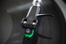 Audio-Technica AT-VM95E/H - wkładka gramofonowa z główką | headsheel Audio-Technica AT-VM95E/H - wkładka gramofonowa z główką | headsheel