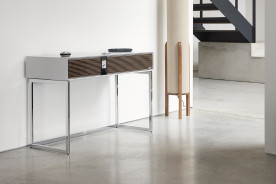 Ruark Audio R810 Walnut - system audio typu "all-in-one" Ruark Audio R810 Walnut - system audio typu "all-in-one"