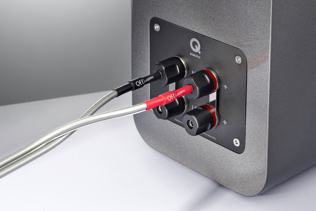 QED Reference X-Tube™ XT40i - kabel głośnikowy | konfekcjonowany 2x 5 m QED Reference X-Tube™ XT40i - kabel głośnikowy | konfekcjonowany 2x 5 m